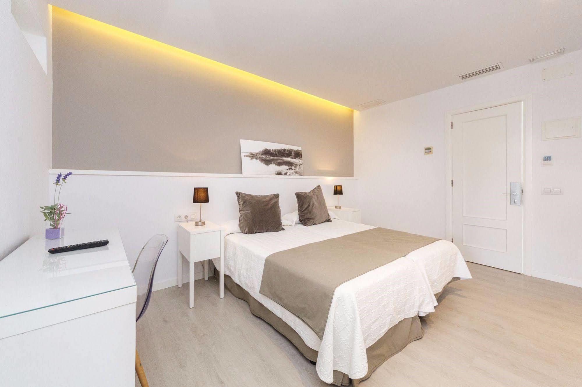 Hostal La Palma Форнелс Екстериор снимка